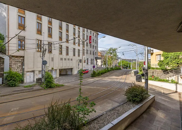 Castle Hideway * Bratislava