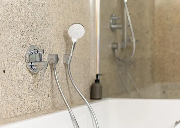 Castle Hideway Апартаменты Братислава