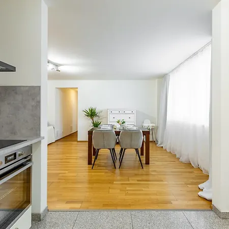 Апартаменты Castle Hideway Братислава