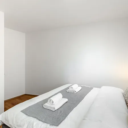 Castle Hideway * Bratislava